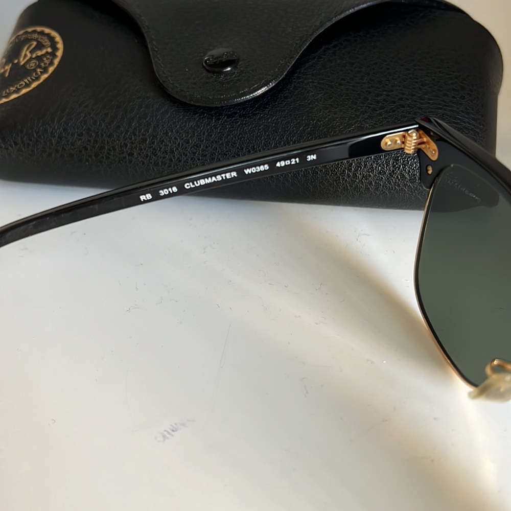 Ray-Ban Clubmaster - Picture 2 of 4